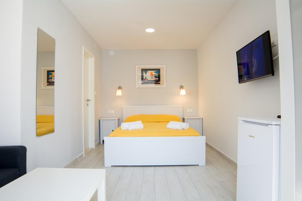 Zara Apartment